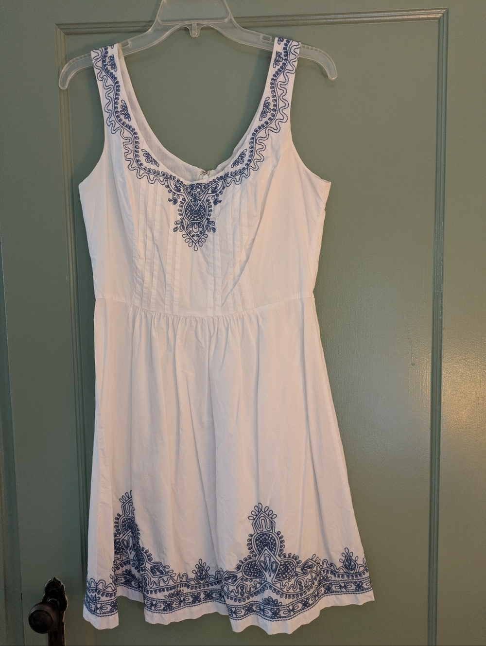 Vineyard Vines - White Sleeveless Dress With Blue Embroidery -6